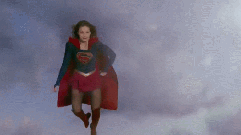超级英雄 女人 飞行 天空
