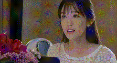 美女 說(shuō)話  長(zhǎng)發(fā) 牙齒