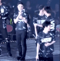 EXO 演唱会 金钟仁 都暻秀 鼓掌