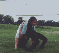 妹子 倒立 摔倒 搞笑