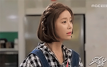 美女 短发 笑容 气质