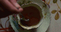 茶  咖啡  晃动 杯子
