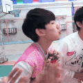 王源 可爱 亲亲