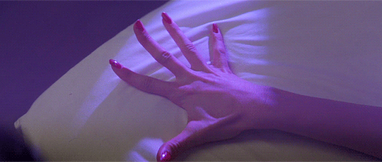 美女 手掌 红指甲
