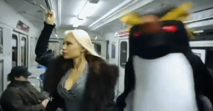 企鹅 penguin 玩偶 地铁