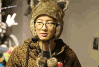 美女 顽皮 活泼 开朗