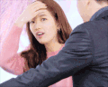 摸头发 手指 造型 美女