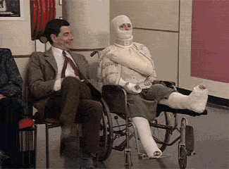 憨豆 轮椅 病人 换腿
