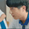 刘昊然 偷看 少年 帅气