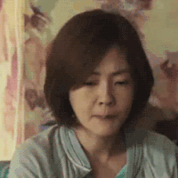 流泪 短发 伤心 室内