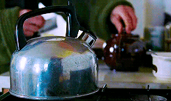 马丁·弗里曼  开水壶  泡茶  陶瓷