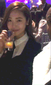 郑秀妍 耶 喝果汁 干杯 可爱 卖萌 棒