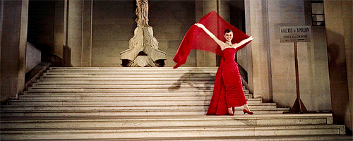 漂亮 红裙 气质 大方