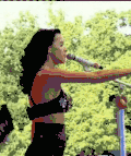 美女 户外 唱歌 性感