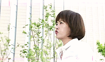 短發(fā) 美女 帥哥