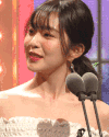 侧脸 红唇 害羞