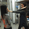 美女 表演 搞笑 巴掌