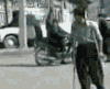 汽车  腿瘸  搞笑  可笑
