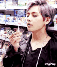 帅哥 吃棒棒糖 耍酷 酷酷的