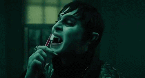 吸血鬼 vampire 刷牙 搞笑
