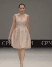 美女 气质 服装