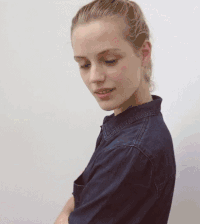 美女 侧脸 歪头 抬眼