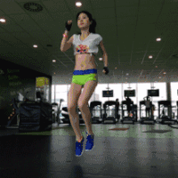 健身 性感 美女 跑步 走光