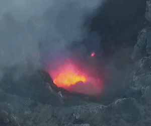 火山 爆发 岩浆