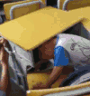 宝贝 课桌 卡住 搞笑