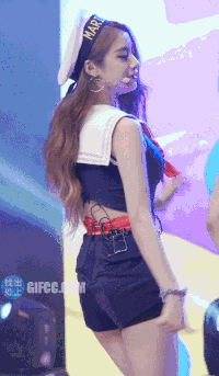美女 扭屁股 性感 舞台