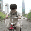 超人回来了 骑车 可爱 开心