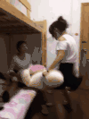 美女 寝室 玩耍 搞笑
