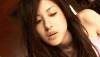 美女 起床 没睡醒 撩头发