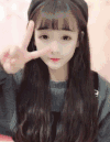美女 剪刀手 可爱 眨眼