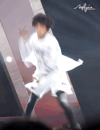 易烊千玺 帅气 tfboys 跳舞 酷炫 明星爱豆