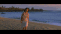 电影 美女 拥抱 海边