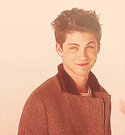 拥抱 情侣 开心