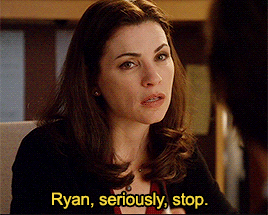 美女 长发 说话 严肃