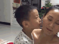 萌娃 亲亲 给你一耳光 搞笑