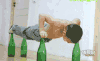 小朋友 酒瓶 俯卧撑 屌炸天
