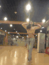 女人 搞笑 小妞 gif