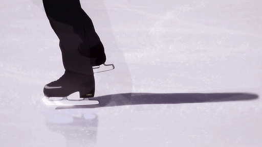 动漫 滑冰 转圈 黑色