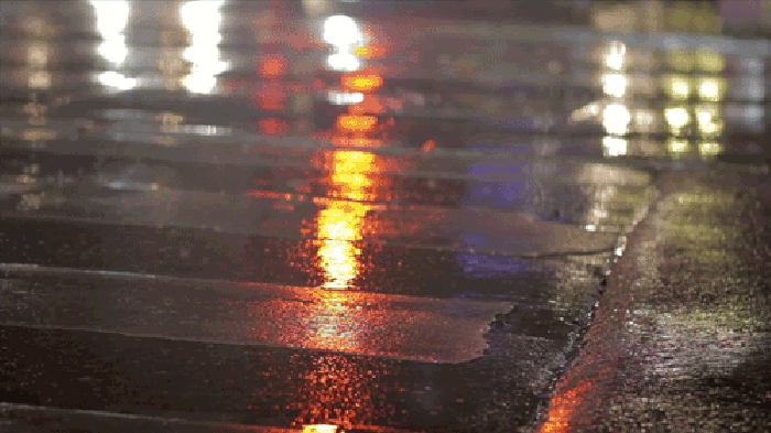 下雨 雨水 雨滴 马路