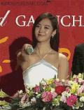 美女 长发 微笑 鲜花