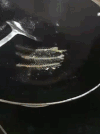 热锅 锅铲 鱼刺 热油 搞笑