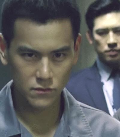 彭于晏GIF表情图_彭于晏头像_彭于晏GIF动炮表情路过动态炮兵包图片