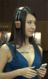美女 听音乐 耳机 美胸