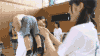 妹纸 搞笑 内涵 放开 男孩 gif