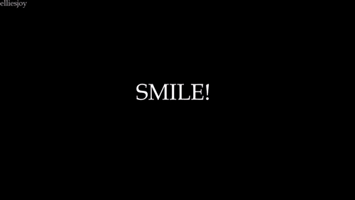 埃利·古尔丁 Ellie+Goulding 拍照 微笑