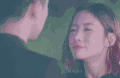 美女 接吻 手表  下雨